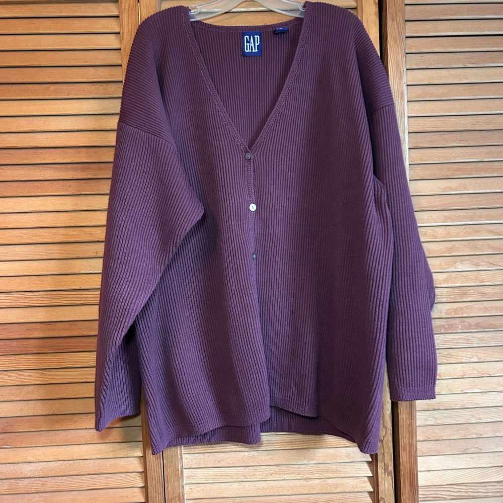 GAP Women's maroon Cardigan Sweater Sz M